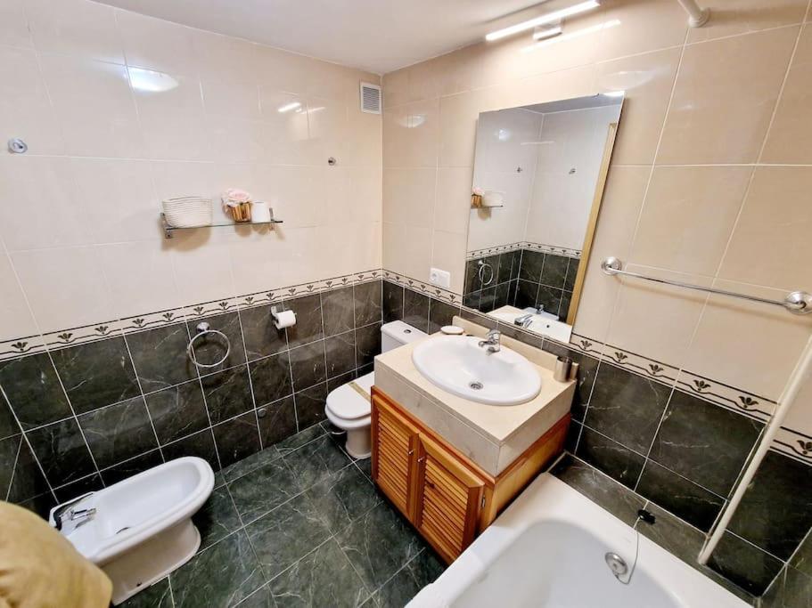 Royal Golf View: 2Br, Pools & Ac Lägenhet Sitio de Calahonda Exteriör bild