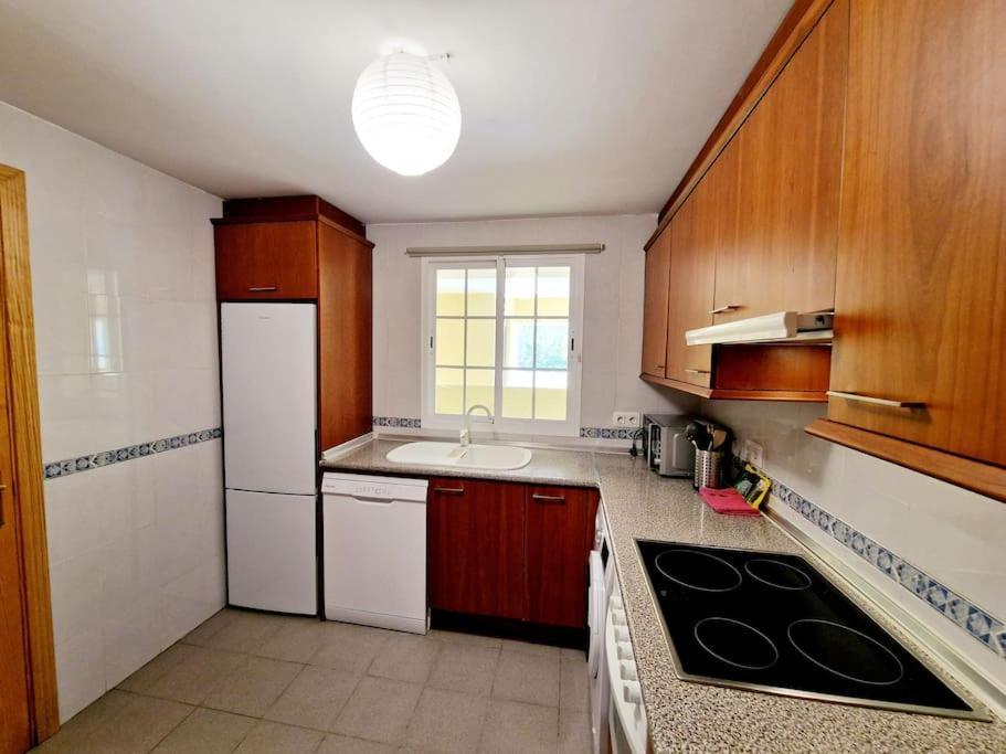 Royal Golf View: 2Br, Pools & Ac Lägenhet Sitio de Calahonda Exteriör bild