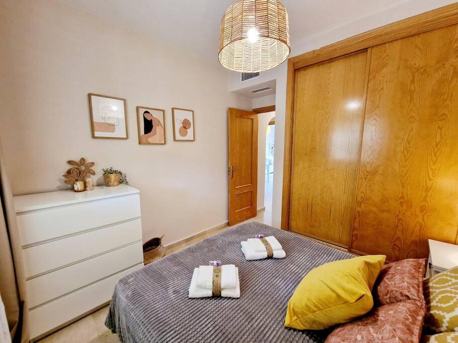 Royal Golf View: 2Br, Pools & Ac Lägenhet Sitio de Calahonda Exteriör bild